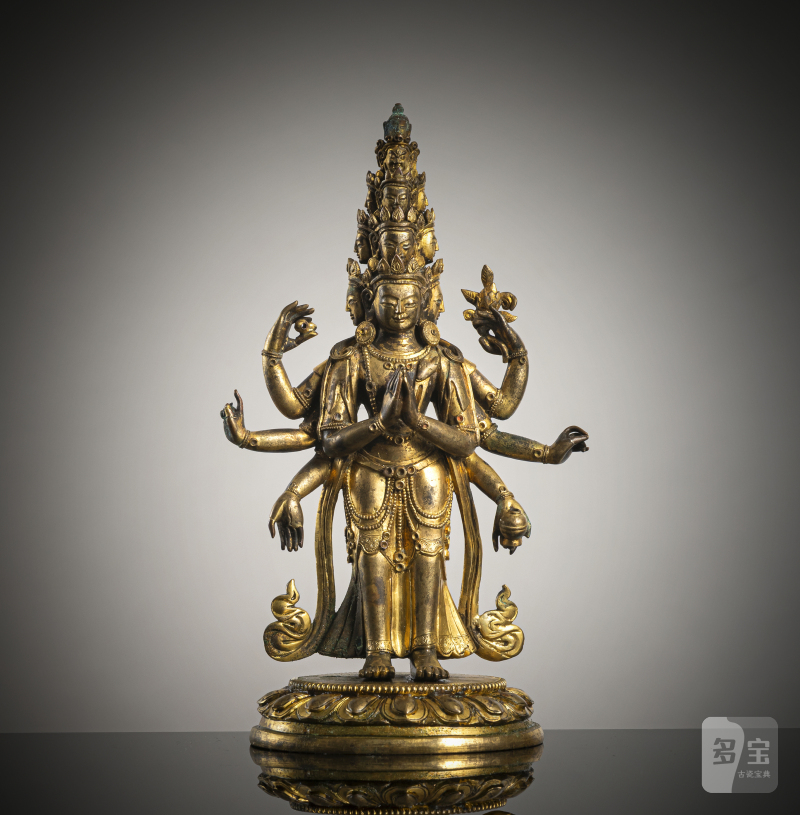 A GILT-BRONZE FIGURE OF EKADASHALOKESHVARA - 图1
